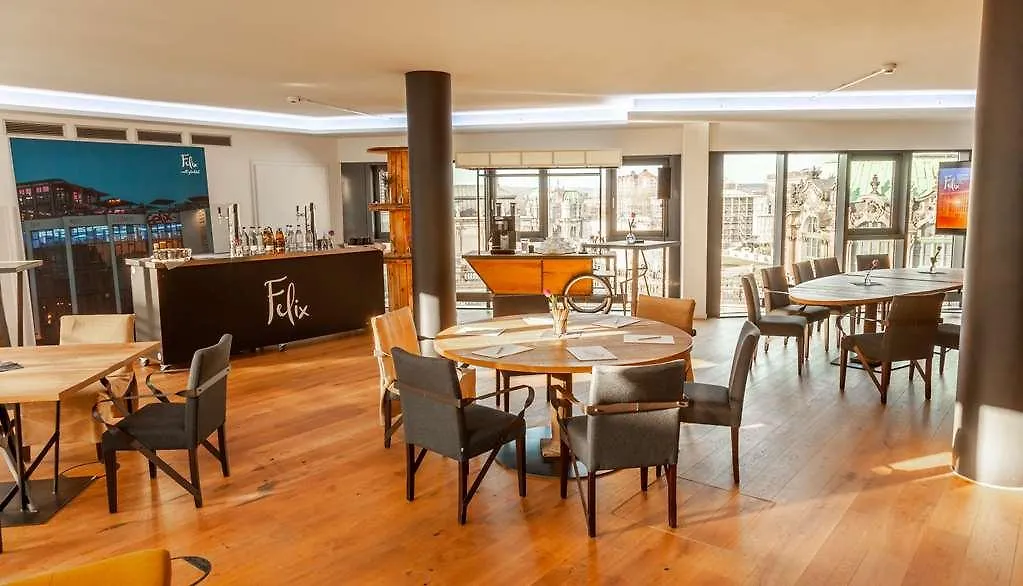 Staycity Aparthotels Dresden City Centre 4*,  Tyskland